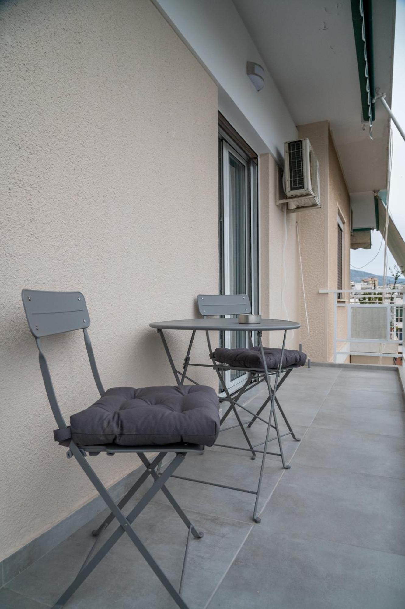 Central Apartment Near To Acropolis Area Atenas Exterior foto