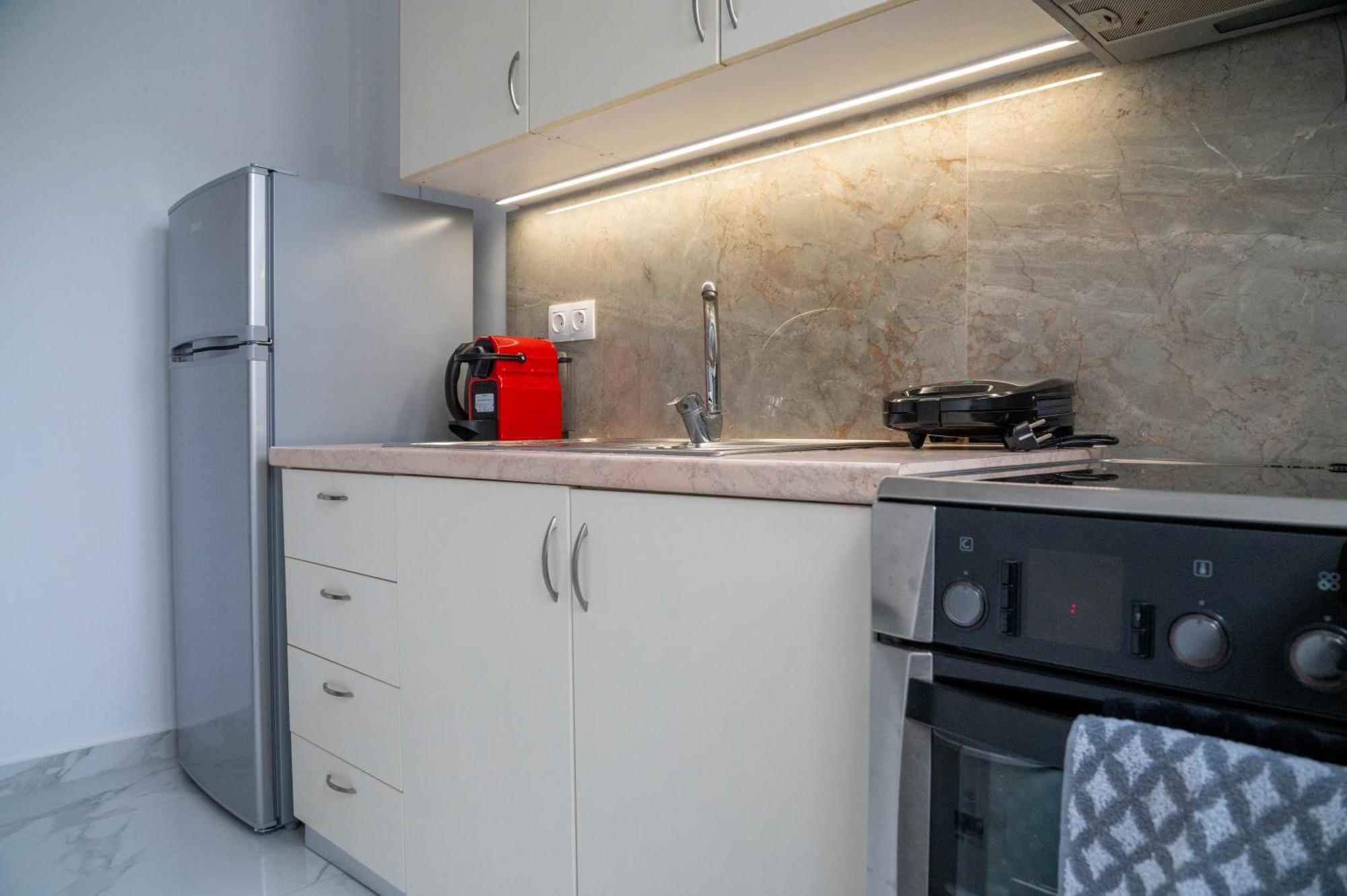 Central Apartment Near To Acropolis Area Atenas Exterior foto